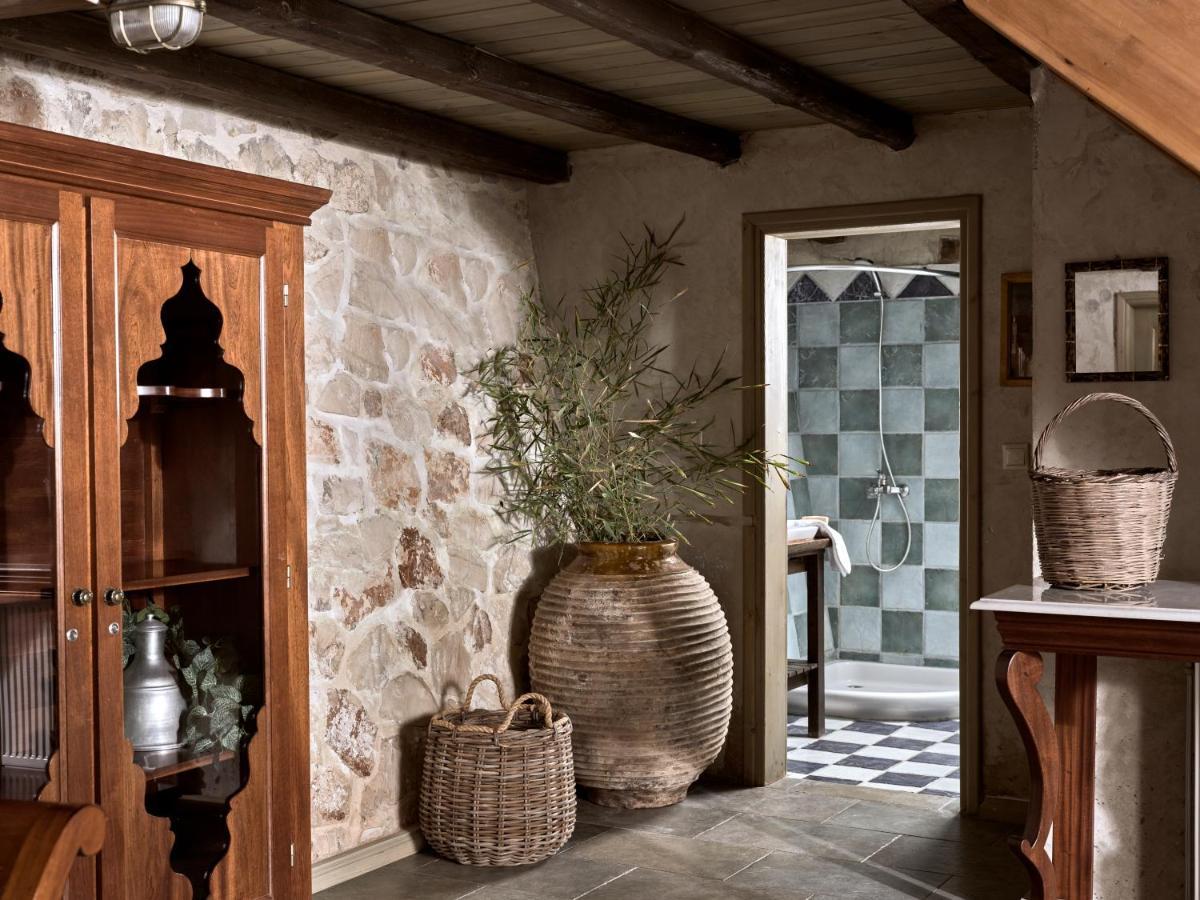 Vafias Villa - Tranquil Location, Ideal For Large Groups, By Zantewize Lithakia  エクステリア 写真