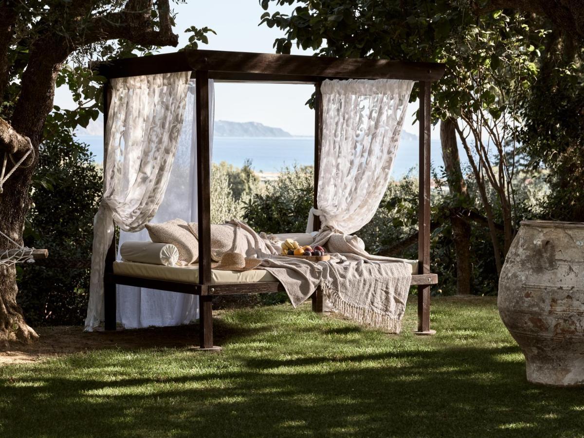 Vafias Villa - Tranquil Location, Ideal For Large Groups, By Zantewize Lithakia  エクステリア 写真