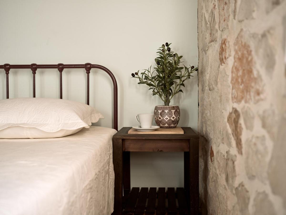 Vafias Villa - Tranquil Location, Ideal For Large Groups, By Zantewize Lithakia  エクステリア 写真